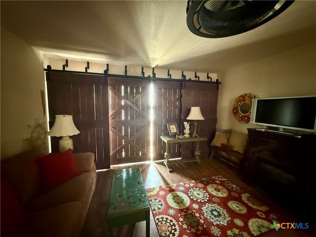 110 Cliffhouse Drive, Belton, TX 76513