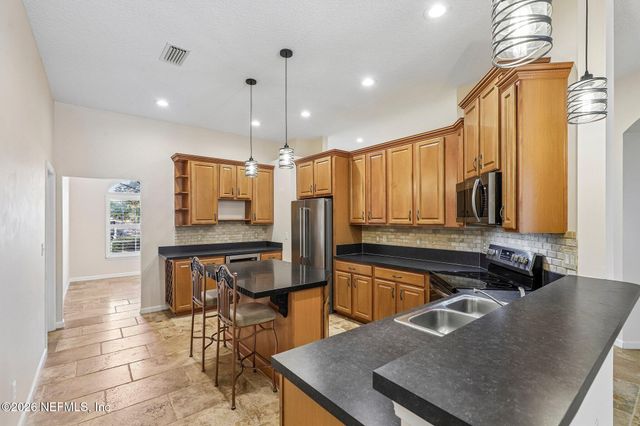 9487 STAPLEHURST Court, Jacksonville, FL 32244