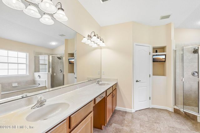 9487 STAPLEHURST Court, Jacksonville, FL 32244