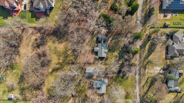 1454 Banmoor Drive, Troy, MI 48084