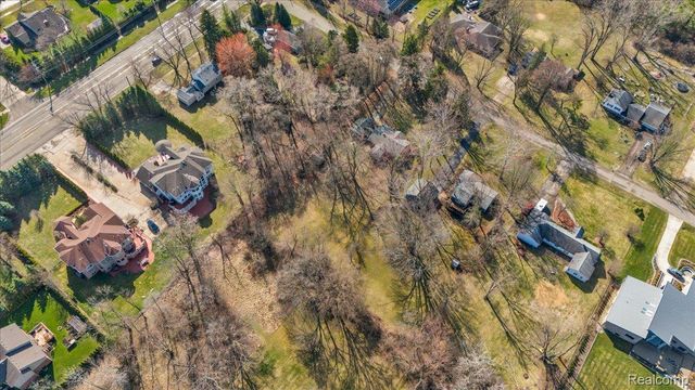 1454 Banmoor Drive, Troy, MI 48084