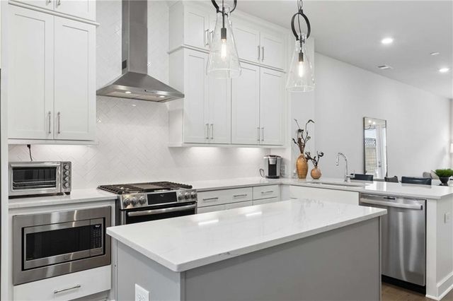 4217 Deming Road, Atlanta, GA 30342