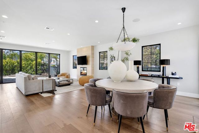 8671 Clifton Way, Beverly Hills, CA 90211