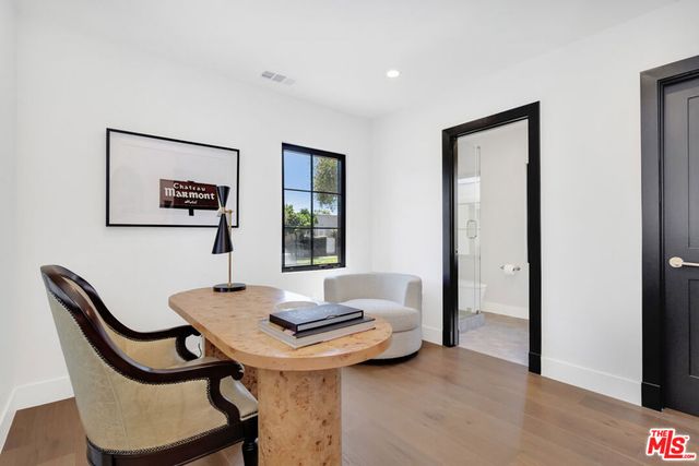 8671 Clifton Way, Beverly Hills, CA 90211