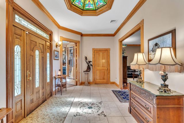 4647 Lake Road, Newport Town, VT 05857