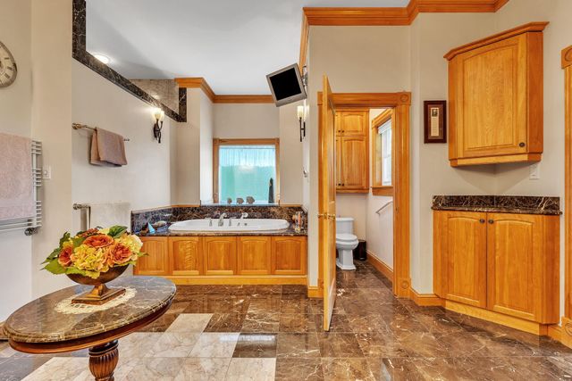 4647 Lake Road, Newport Town, VT 05857