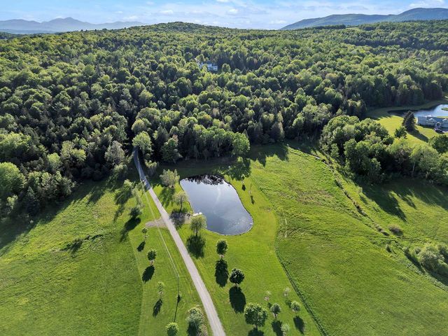 4647 Lake Road, Newport Town, VT 05857