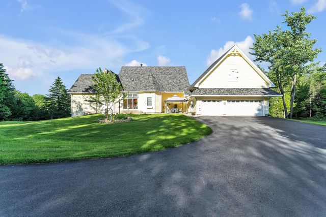 4647 Lake Road, Newport Town, VT 05857