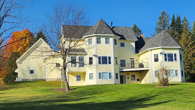 4647 Lake Road, Newport Town, VT 05857