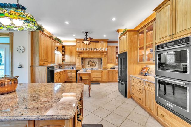 4647 Lake Road, Newport Town, VT 05857