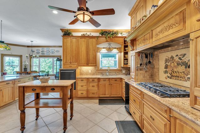 4647 Lake Road, Newport Town, VT 05857