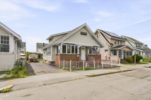 14 Beckert Ave, Revere, MA 02151