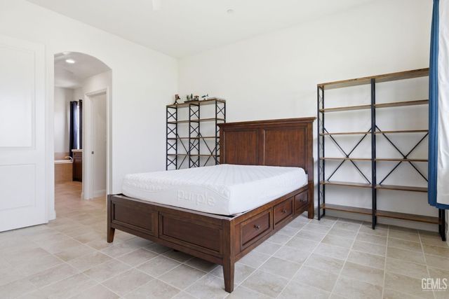 3910 Shelley Anne Way, Bakersfield, CA 93311