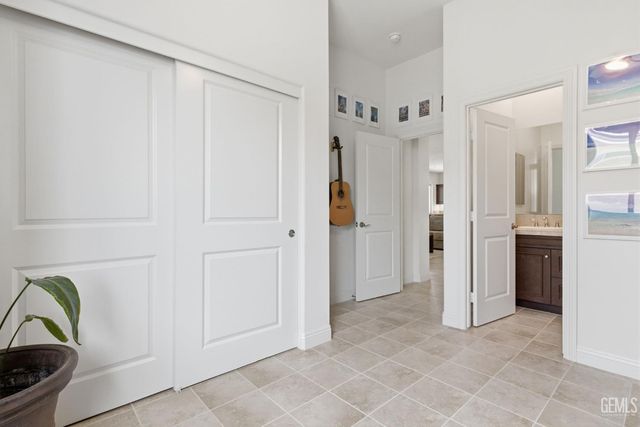 3910 Shelley Anne Way, Bakersfield, CA 93311