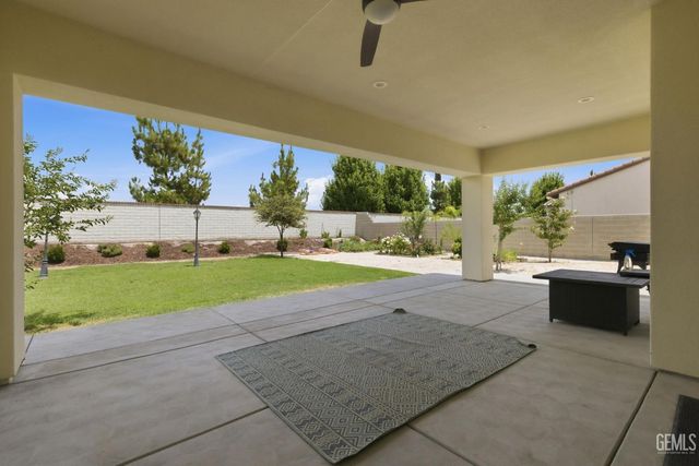 3910 Shelley Anne Way, Bakersfield, CA 93311