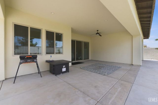 3910 Shelley Anne Way, Bakersfield, CA 93311