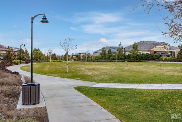 3910 Shelley Anne Way, Bakersfield, CA 93311
