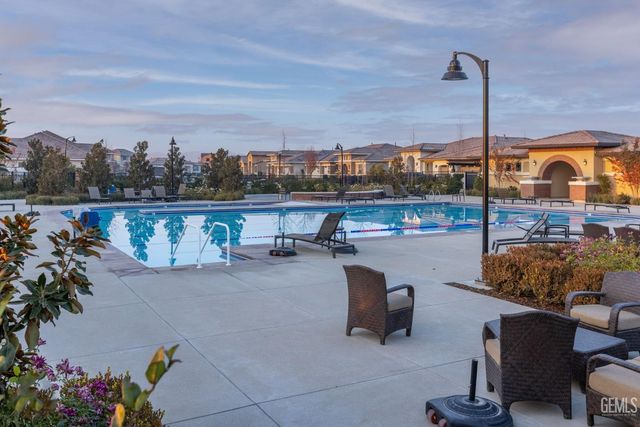 3910 Shelley Anne Way, Bakersfield, CA 93311