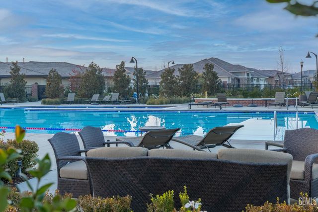 3910 Shelley Anne Way, Bakersfield, CA 93311