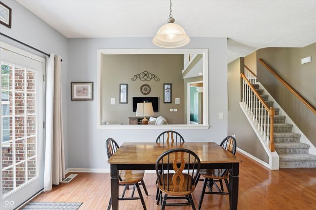 9449 Shadow Rock Circle, Zionsville, IN 46077