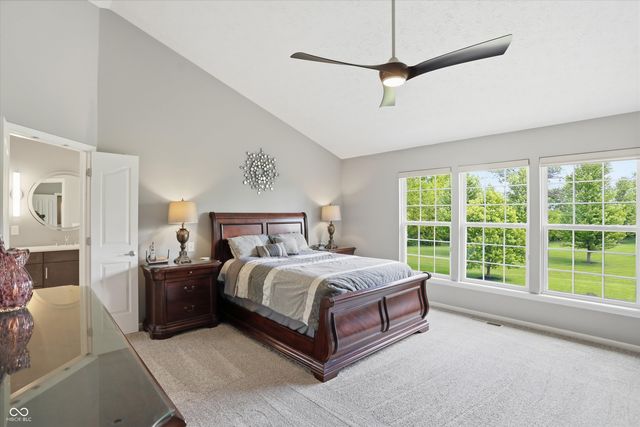 9449 Shadow Rock Circle, Zionsville, IN 46077