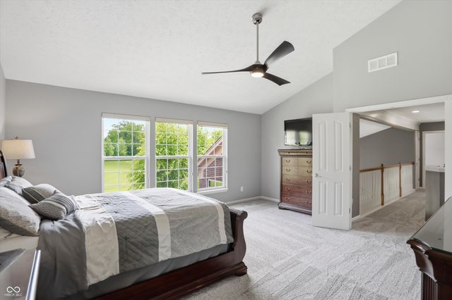 9449 Shadow Rock Circle, Zionsville, IN 46077