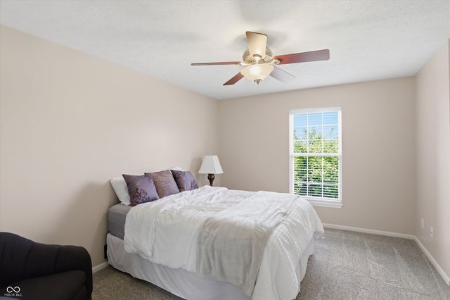 9449 Shadow Rock Circle, Zionsville, IN 46077