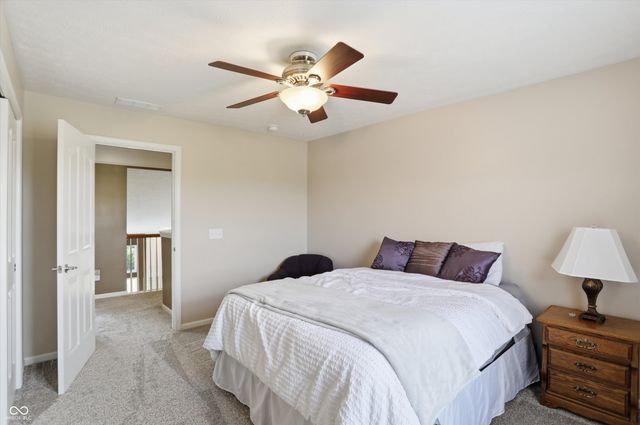 9449 Shadow Rock Circle, Zionsville, IN 46077