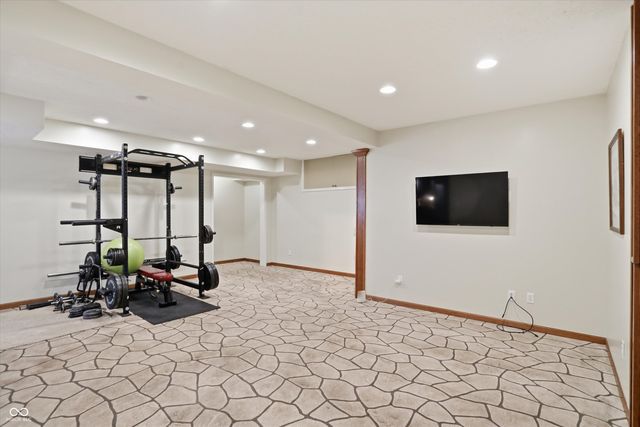 9449 Shadow Rock Circle, Zionsville, IN 46077