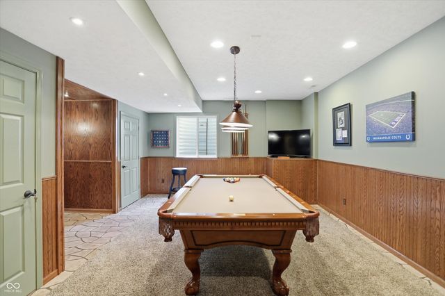 9449 Shadow Rock Circle, Zionsville, IN 46077
