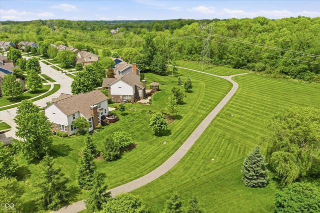 9449 Shadow Rock Circle, Zionsville, IN 46077