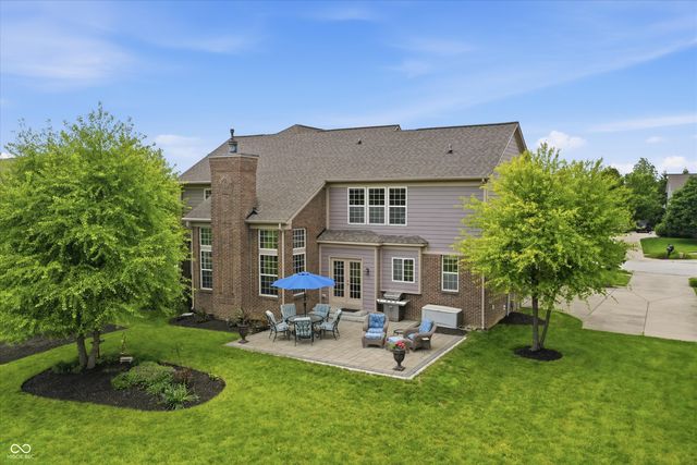 9449 Shadow Rock Circle, Zionsville, IN 46077
