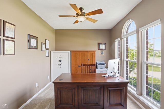 9449 Shadow Rock Circle, Zionsville, IN 46077