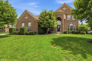 9449 Shadow Rock Circle, Zionsville, IN 46077