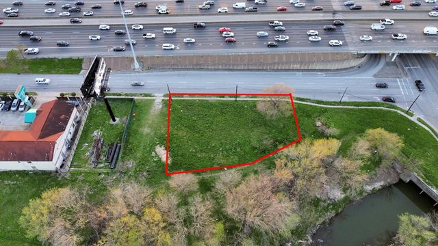 2636 North Freeway, Houston, TX 77009