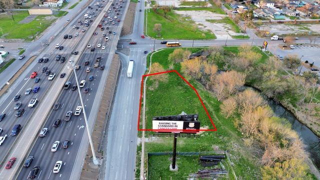 2636 North Freeway, Houston, TX 77009