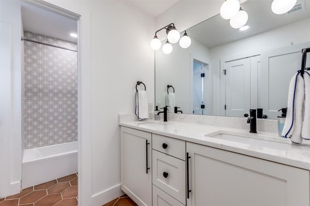 2209 Fair Oaks DR, Austin, TX 78745