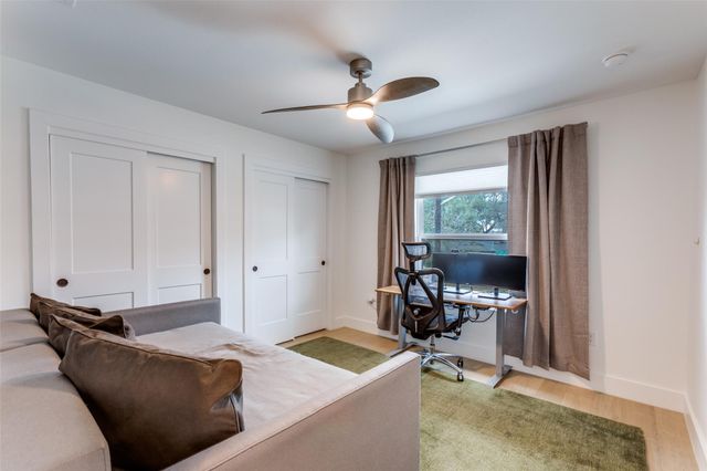 2209 Fair Oaks DR, Austin, TX 78745