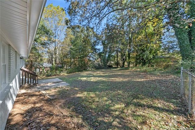 6243 David SW Lane, Mableton, GA 30126