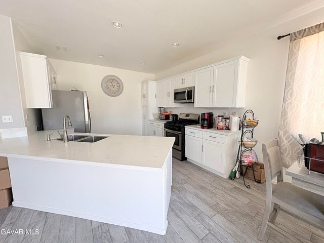 45502 Stanridge Avenue, Lancaster, CA 93535