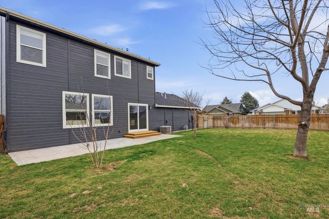 617 W Alderwood Lane, Nampa, ID 83651