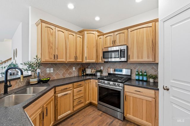 617 W Alderwood Lane, Nampa, ID 83651