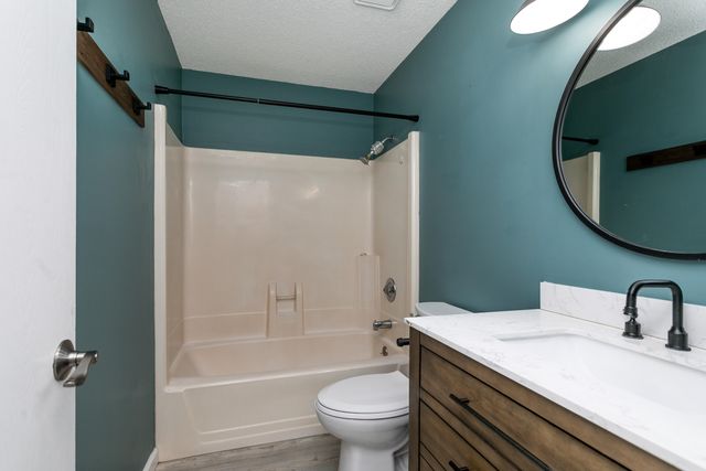 2801 W BROADWAY G-4, Columbia, MO 65203