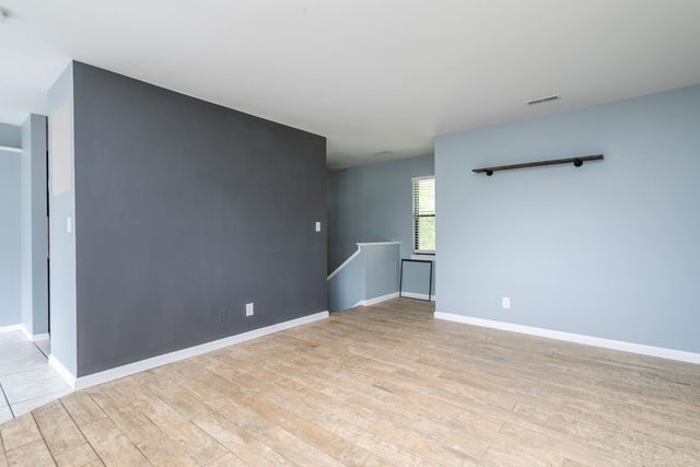 2801 W BROADWAY G-4, Columbia, MO 65203