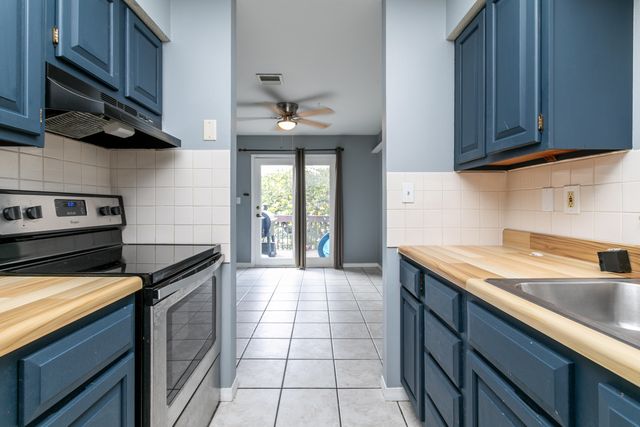 2801 W BROADWAY G-4, Columbia, MO 65203