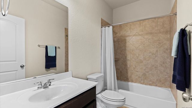813 sussex, Cibolo, TX 78108