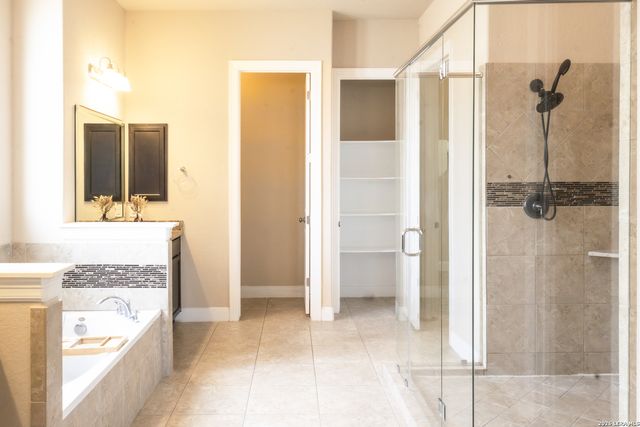 813 sussex, Cibolo, TX 78108