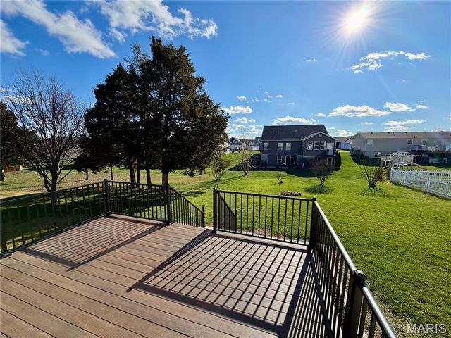 907 Warrior Ridge Court, Warrenton, MO 63383