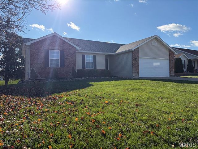 907 Warrior Ridge Court, Warrenton, MO 63383