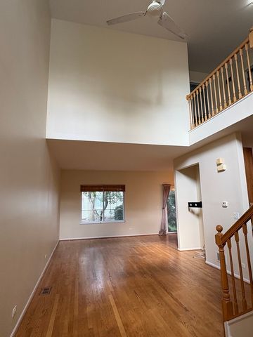 184 Southwicke Drive, Streamwood, IL 60107